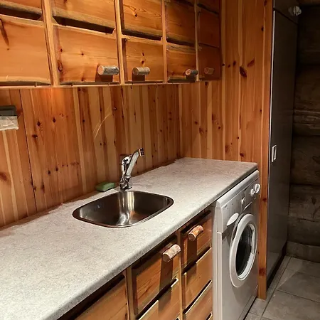 Cozy Log With A View Of Ruka Шале